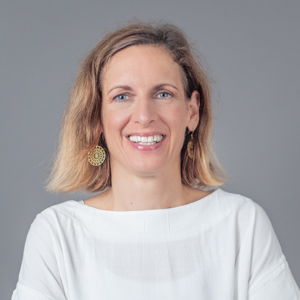 Graf_Daniela_Foerdungen As a funding expert for internationalisation and neighbourhood businesses, I facilitate related projects – from submission and evaluation to project support and completion – and am available for consultations.
